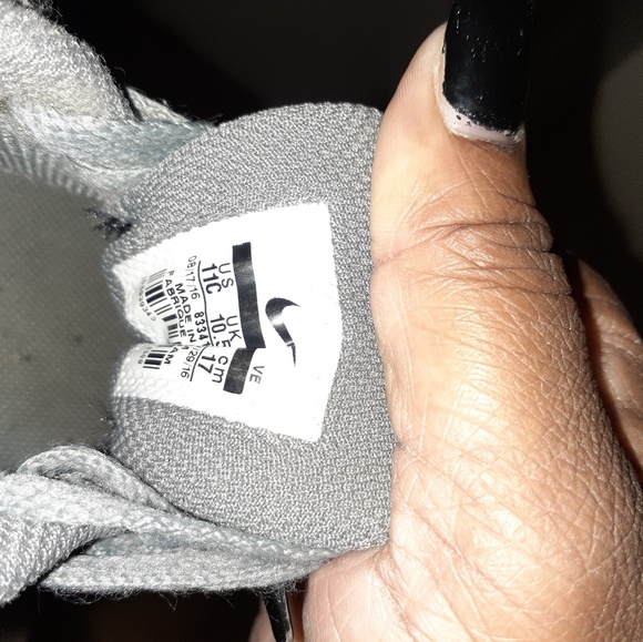 Nike sneakers - Picture 3 of 6